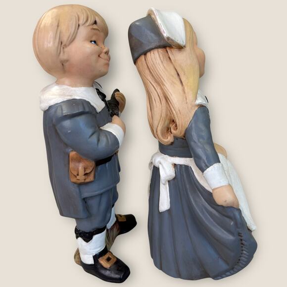 Vintage 70s Hand Painted 2 Piece Set Ceramic Figurines Pilgrims Thanksgiving 12" - Picture 5 of 11